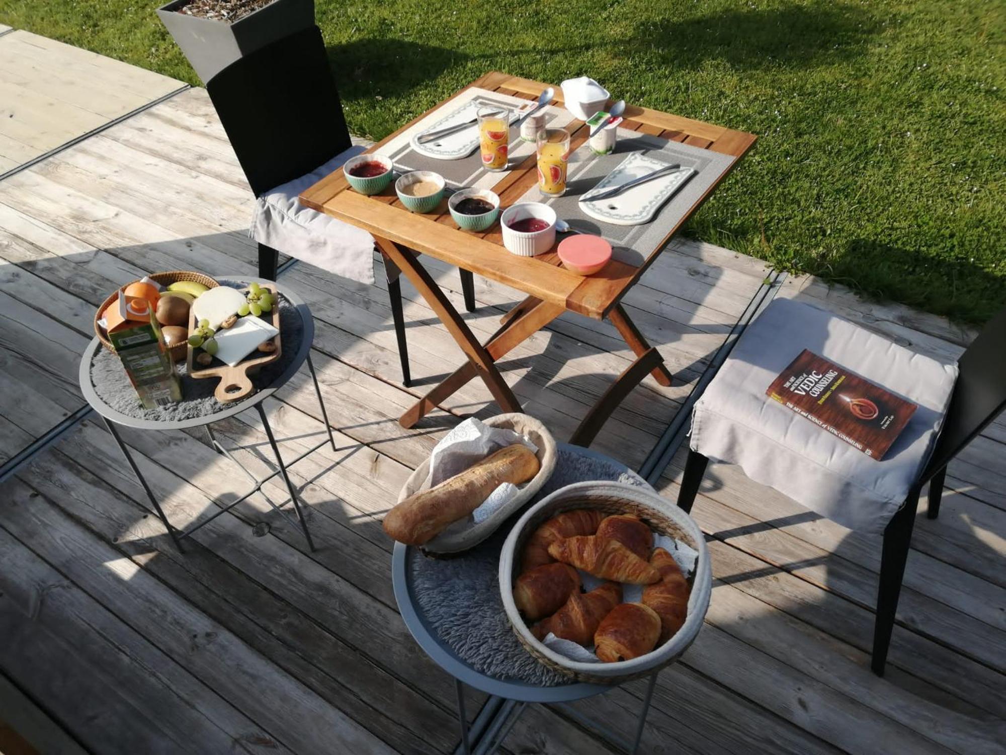 La Suite Cosy - Votre Pause Arboree La Bruyere Luaran gambar